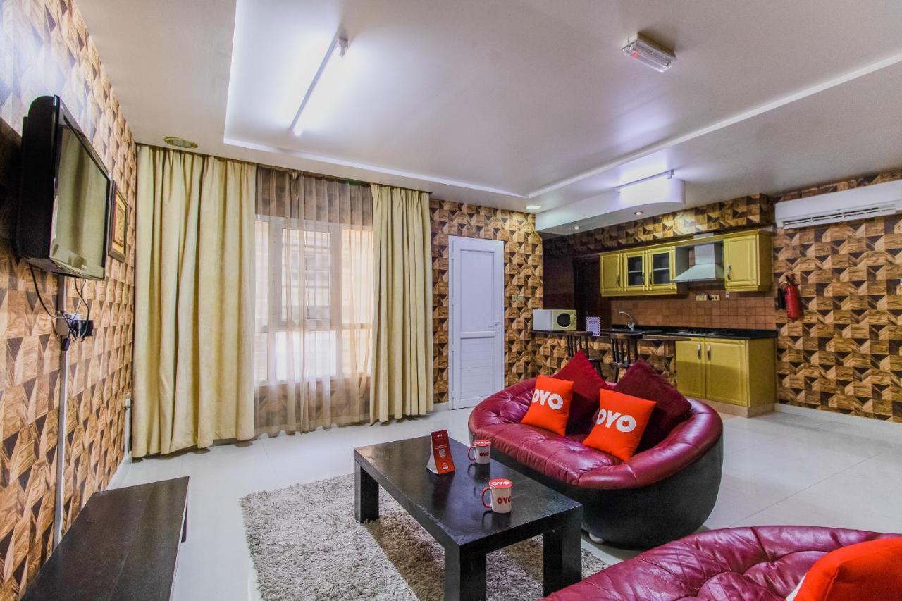 Oyo 109 Al Thabit Modern Hotel Apartment Ḩayl Āl ‘Umayr Eksteriør billede