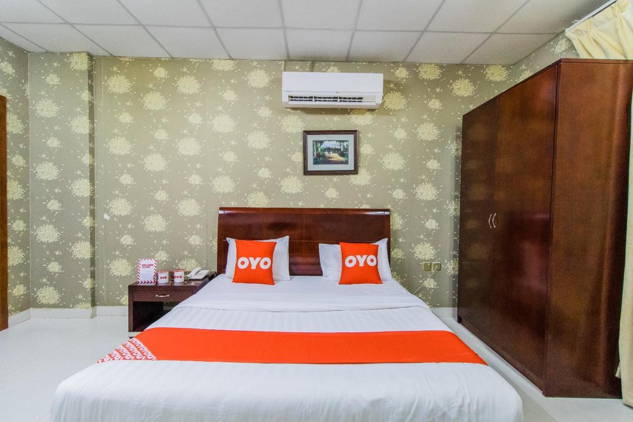 Oyo 109 Al Thabit Modern Hotel Apartment Ḩayl Āl ‘Umayr Eksteriør billede